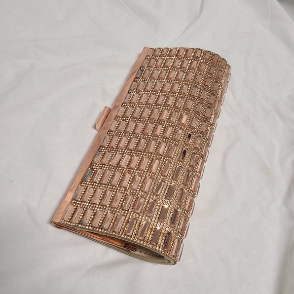 Evening Clutch w/shoulder strap - Picture 5 of 5